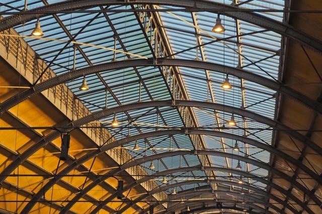 特步物流倉庫管理系統(tǒng)，在電商大促發(fā)貨場景用，能替代人工嗎？